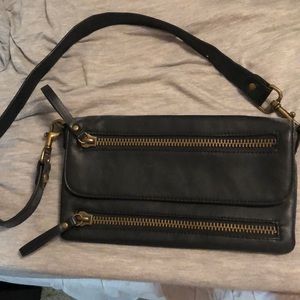 Adorable black shoulder purse/clutch